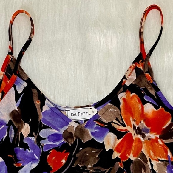 NWT Front Tie Tank Top Floral Sleeveless Blouse - Picture 3 of 12